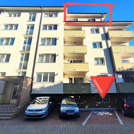 Quiet And Cozy 2 Bedroom Flat With Free Parking Included Floresti  Exterior photo