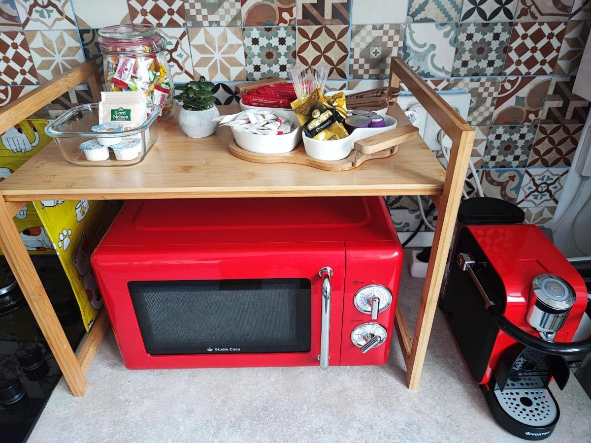Quiet And Cozy 2 Bedroom Flat With Free Parking Included Floresti  Exterior photo